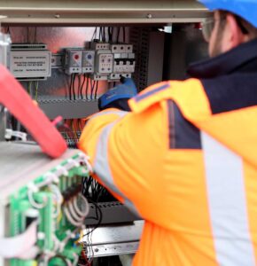 Types of Employment for Electricians: Temporary Work, Contract Work, and More