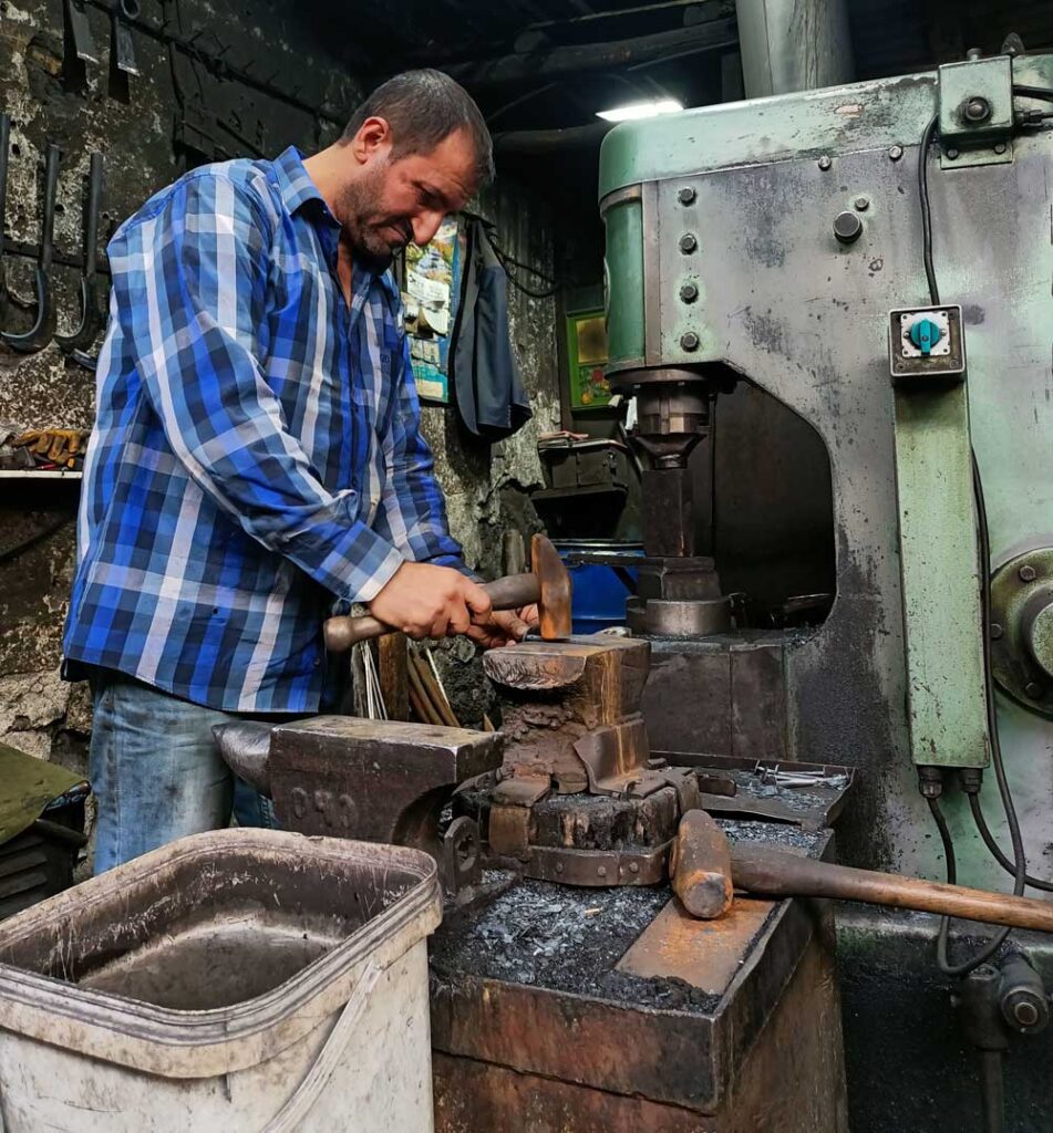 Temporary metalworkers from Eastern Europe for the following fields