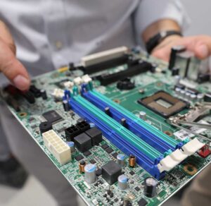 Information Electronics Technician: Job Responsibilities & Challenges